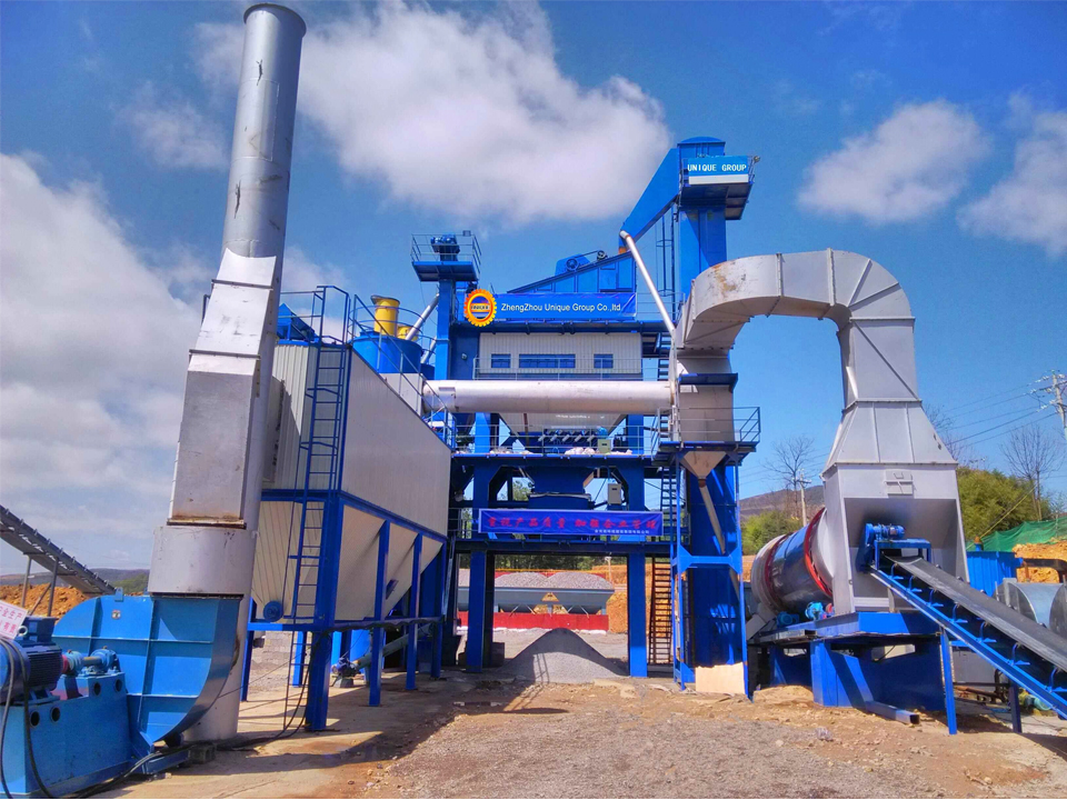 Briefly describe the method of maintaining stable operation of asphalt mixing plant