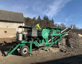 A Mobile Diesel Stone Crusher Start Working in Czech